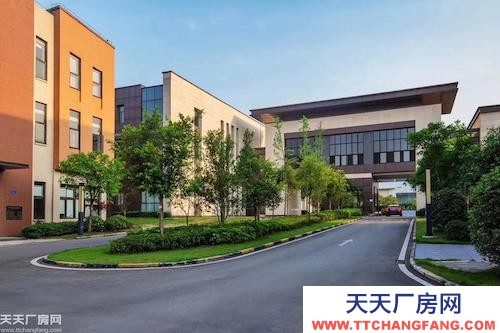 地鐵旁2000平現房獨棟8米挑高,提供免費車位