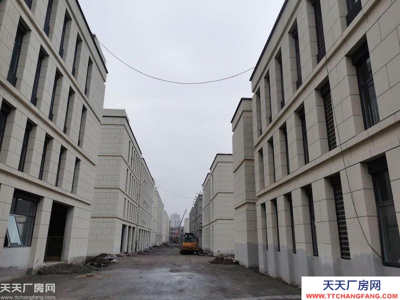 聯東U谷沙坪壩青鳳園區獨棟廠房出售,8.1米層高,可架行車,有產權、可按揭