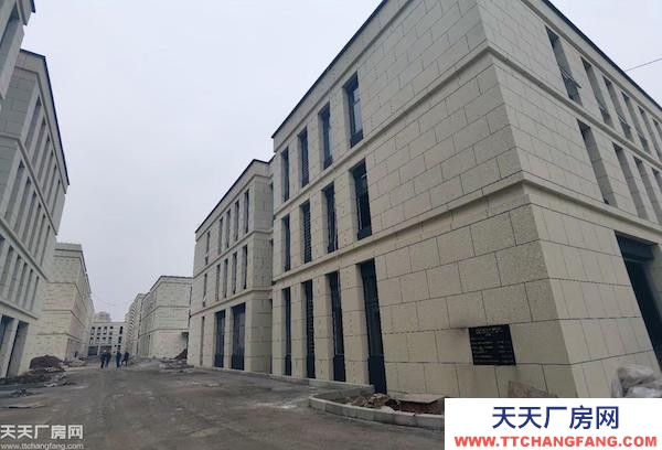 兩路、回興 標準廠房 出租出售，50年產權，可安行車