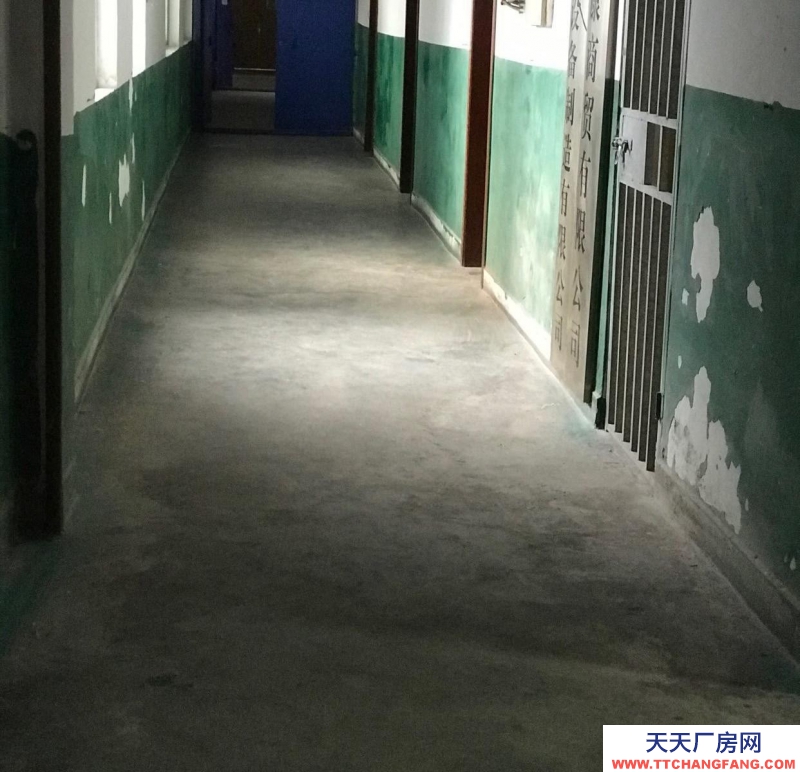 匯川市區(qū)內(nèi)交通方便安全24小時有保安