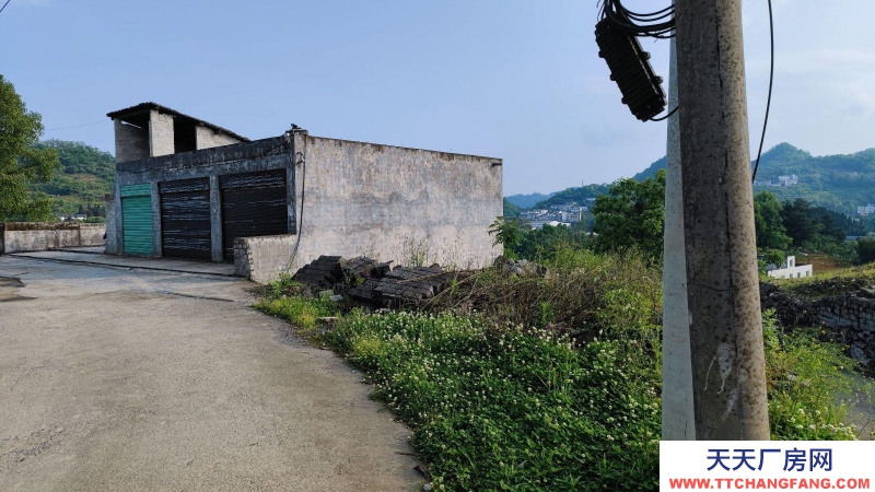 匯川周邊，帶600平空地，離市區(qū)近，可進貨車，租金面議