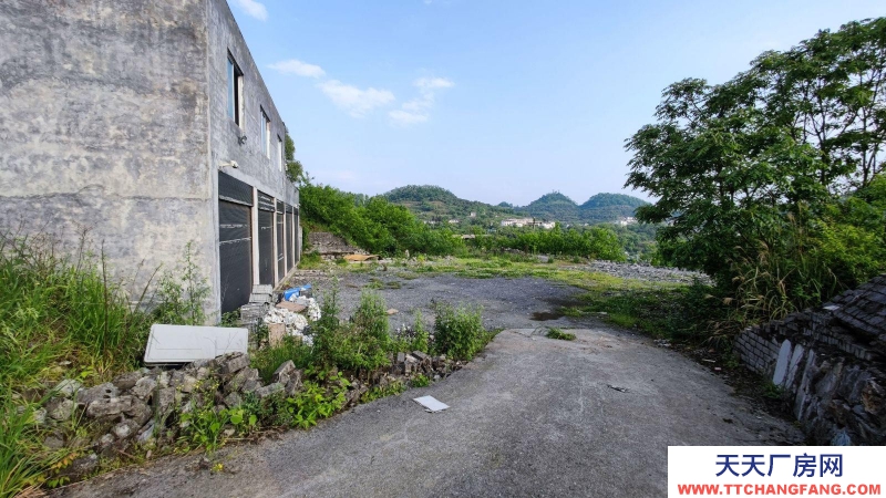 匯川周邊，帶600平空地，離市區(qū)近，可進貨車，租金面議