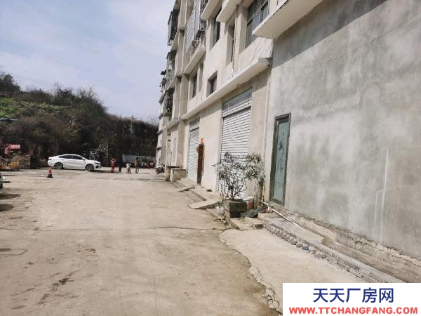 (出租) 地處五月花安置小區，前后有停車位