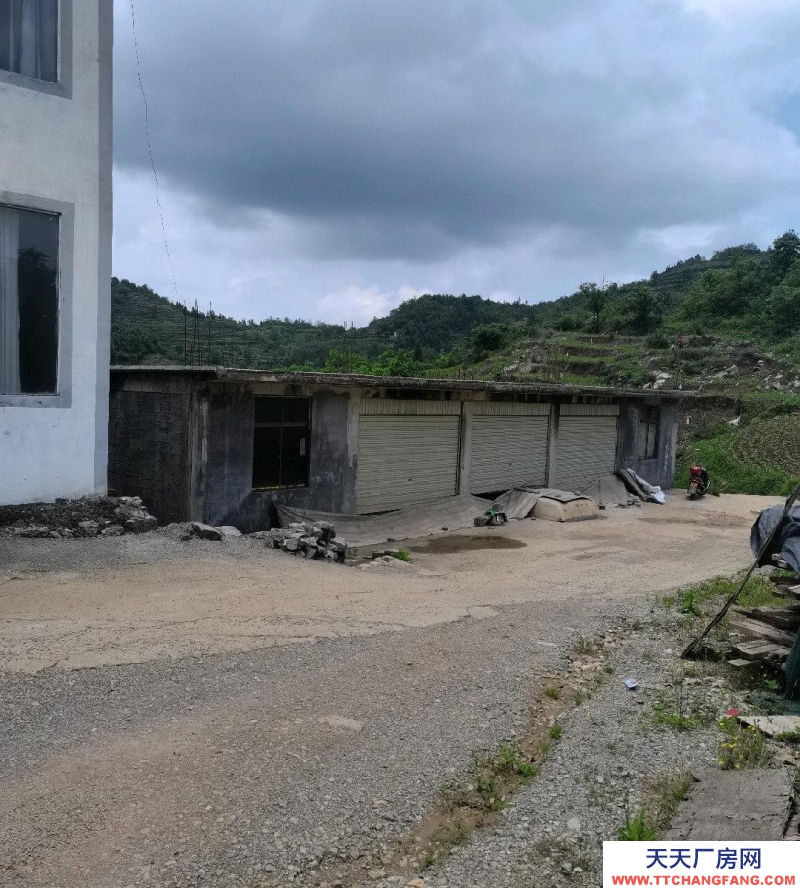 此房屬于農民的房子通三廂電，