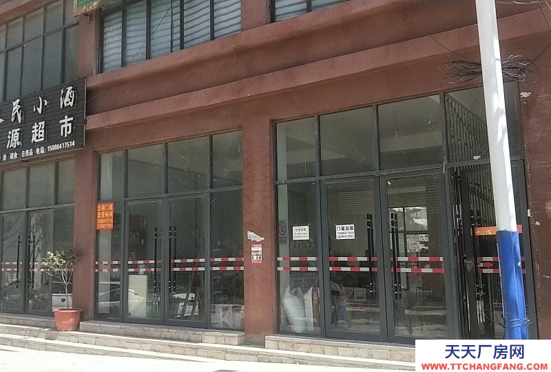 可做倉庫，門店。簡單裝修，四個門面，要幾個租幾個