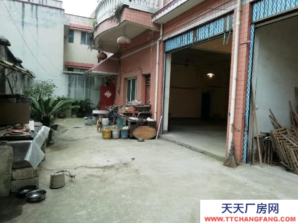 (出租) 房子位于默中商貿，西山村賴巖上，可作倉庫，廠房。