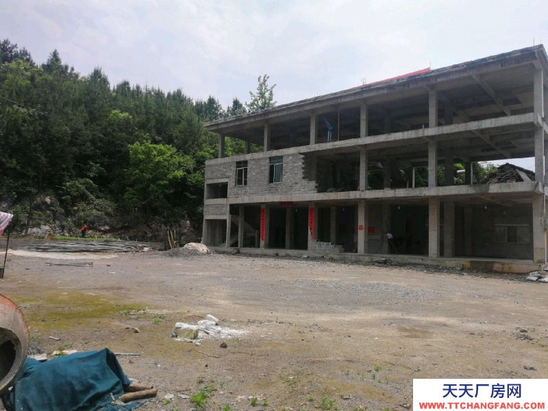 (出租) 德江共和經(jīng)開區(qū)二級(jí)路邊，交通方便