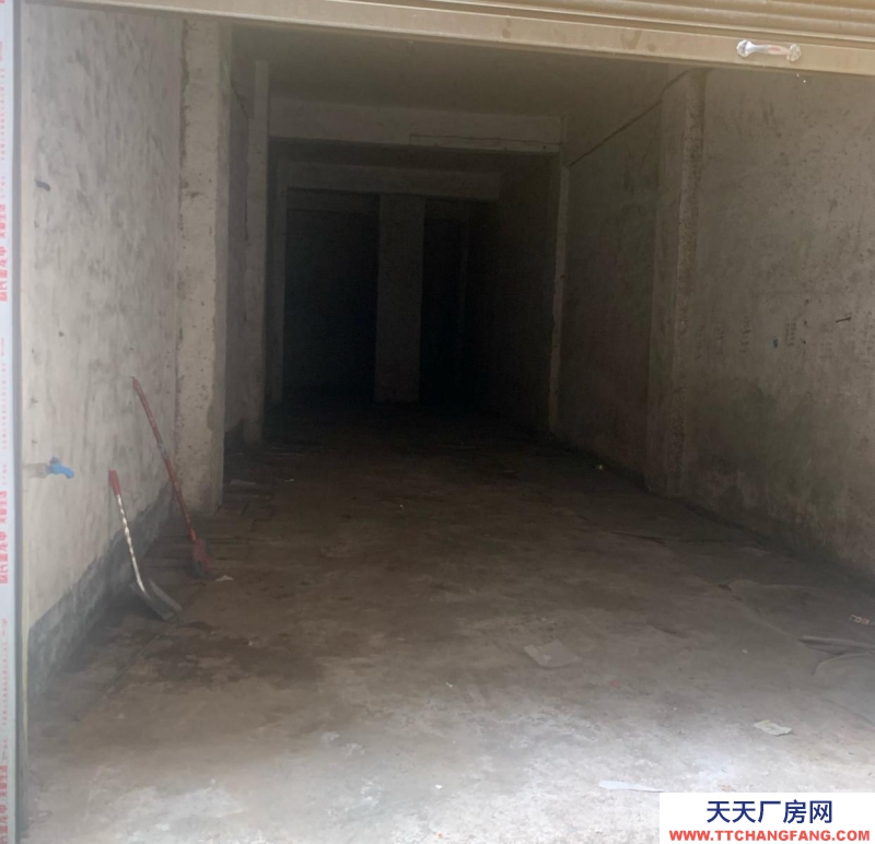 (出租) 私人倉庫出租，位于車站附近，交通便利，價格實惠。