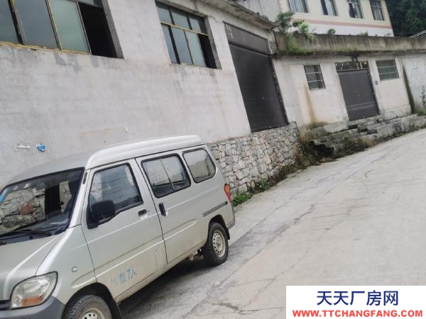 貨車可停路邊上下貨，離西南商貿城近