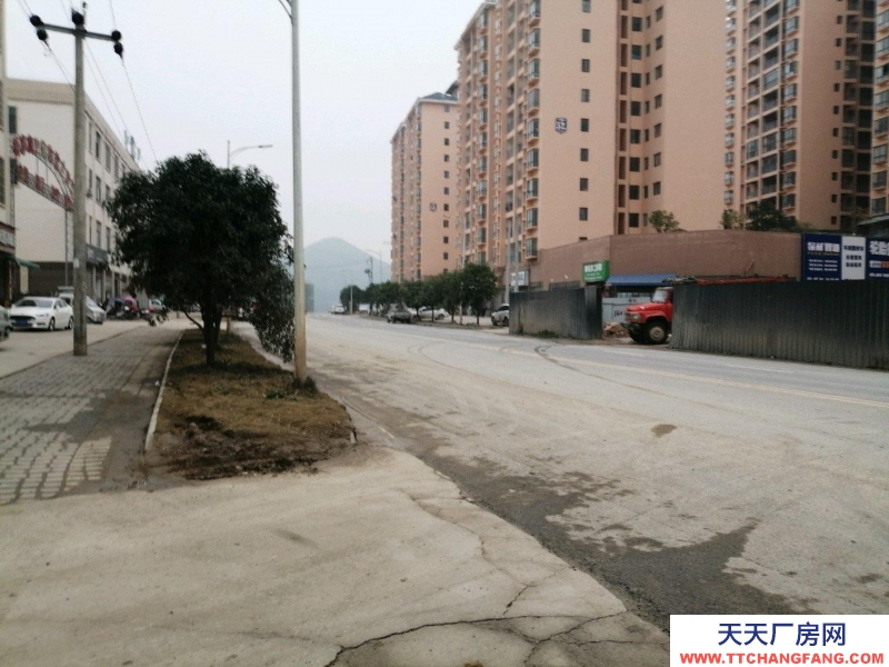 交通方便，銅仁城南高速路口，非常好的倉儲物流園