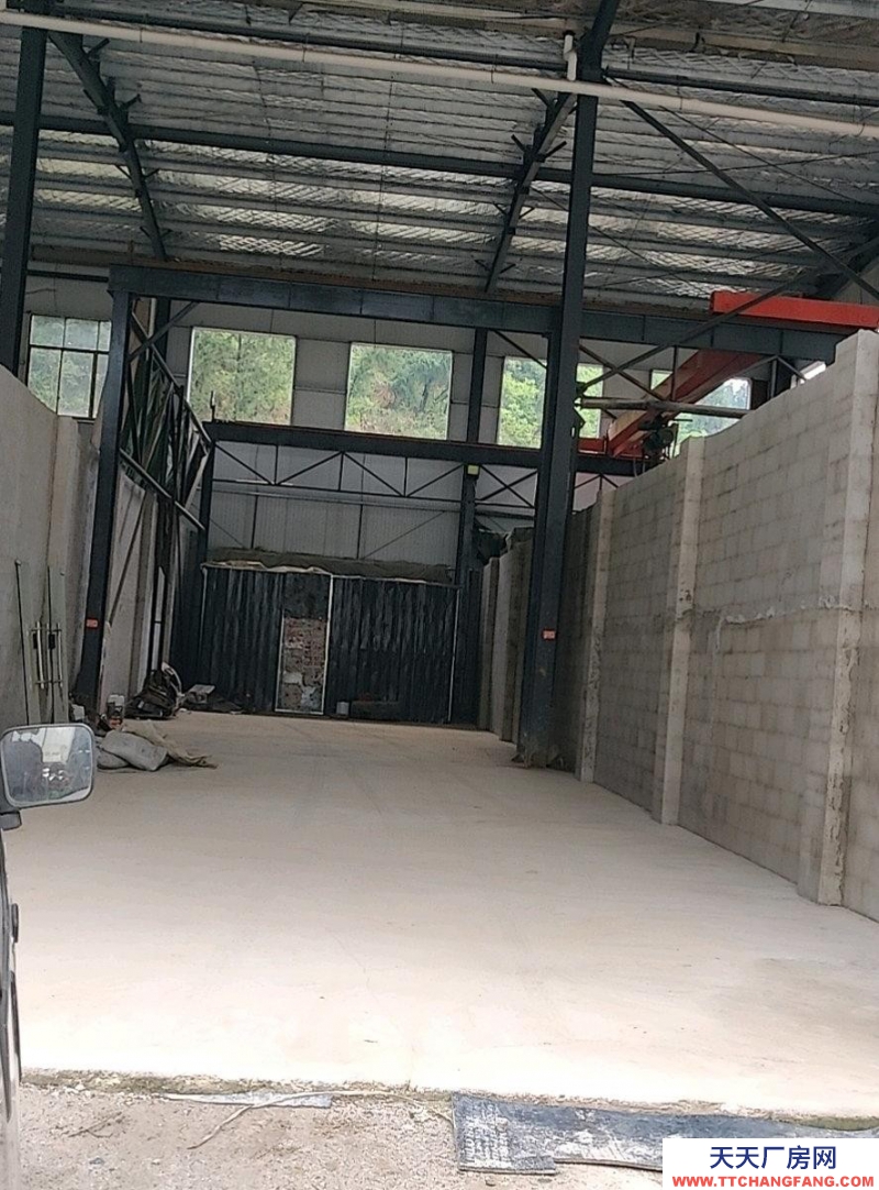 交通方便，路面很寬可以進(jìn)大拖車。