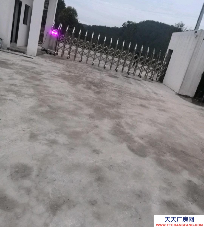 (出售) 土地證，環保證，規劃證，齊全，水電路方便，