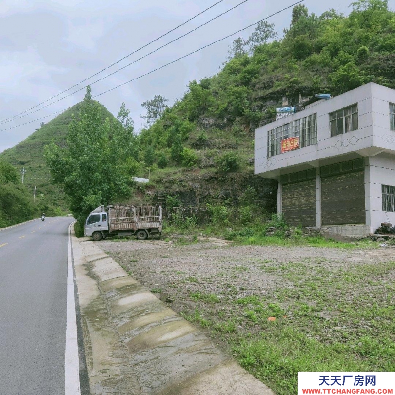 (出租) 琴燚停車場往上500米左右，商用