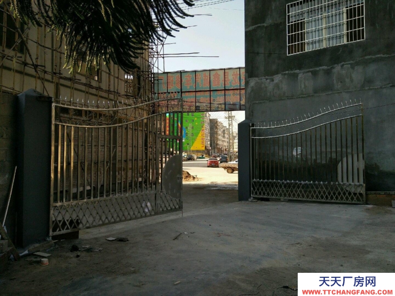 (出租) 黃泥寨！來銀酒店斜對面 倉庫 600平米