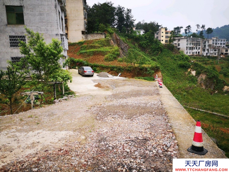 (出租) 開陽縣新法院后面門面(黃泥坡)