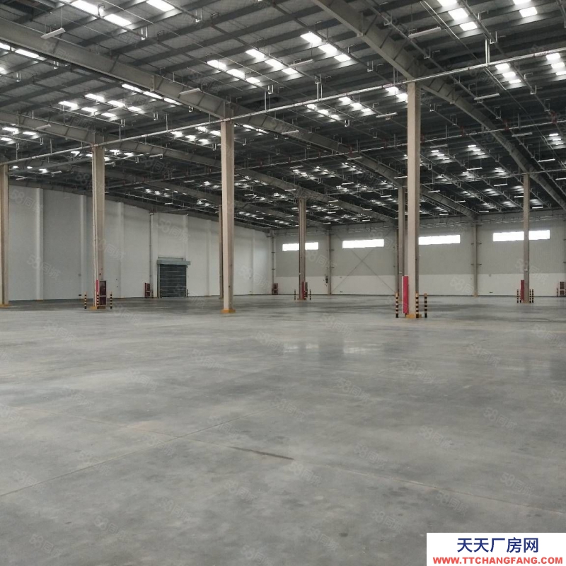 重慶江北渝北丙二類庫房80000平方可分租緊鄰果園港