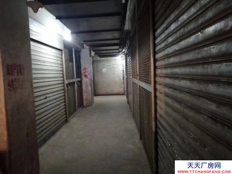 重慶渝中菜園壩的廠庫，加工場出租