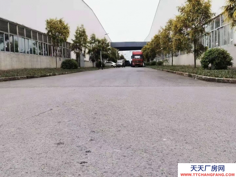 重慶 巴南界石1208平米一樓倉庫出租，空高13米，大車進出方便