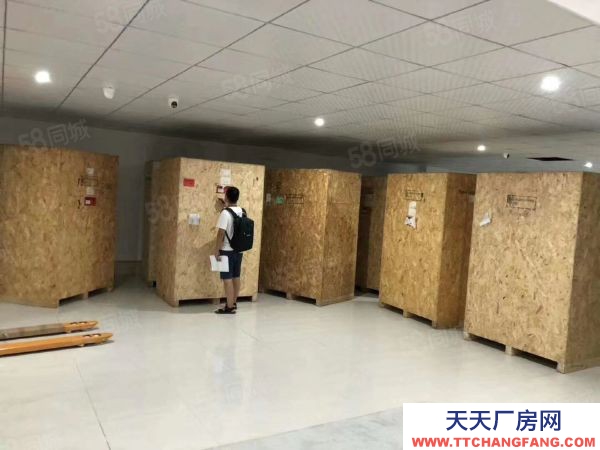 武漢江岸(出租) 1樓至3樓 臨街倉庫 好進出 可分租 面積自由選 房東分割