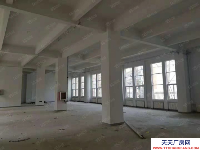 濟(jì)南歷下聯(lián)東標(biāo)準(zhǔn)廠房800至6400平，面積齊全可生產(chǎn)研發(fā)辦公倉儲