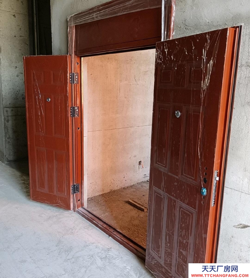 石家莊裕華 現(xiàn)房，緊鄰槐安路，交通便利