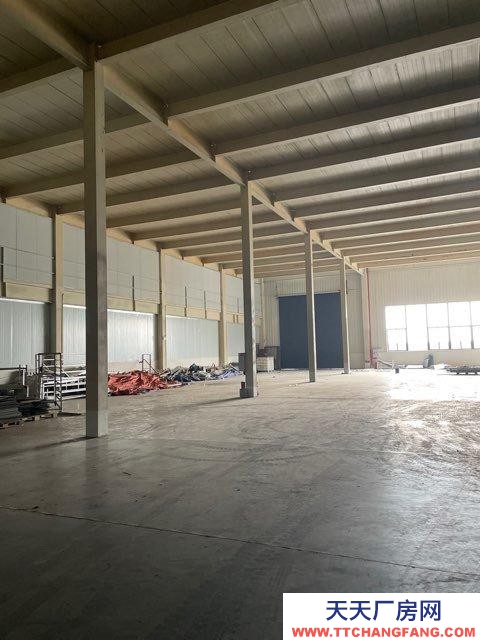 重慶璧山層高8米，兩門，大車可入庫