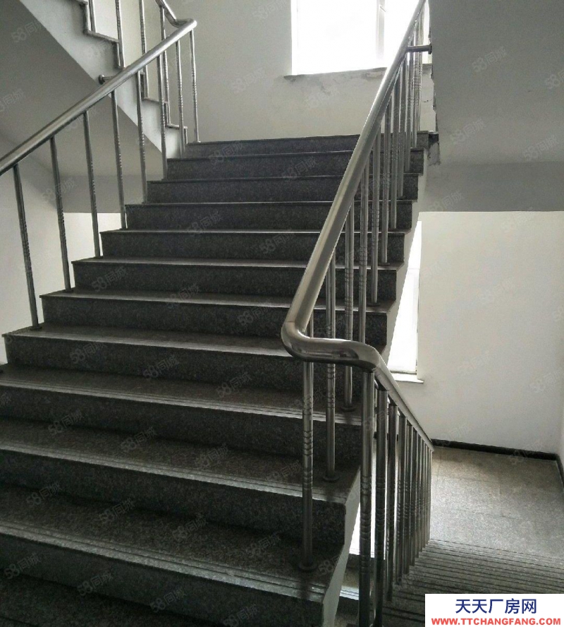 急售！急售！鐵西經濟開發區治金工業園，獨門獨院，交通便利