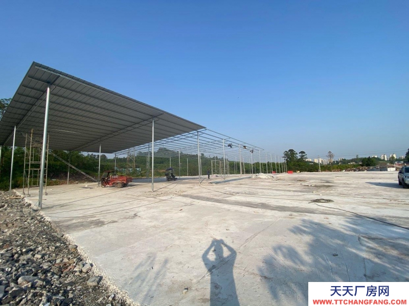 重慶合川交通便利，高速路旁。