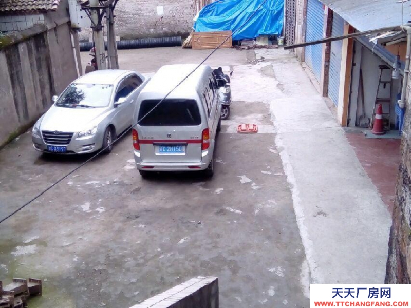 重慶合川嘉濱路城北市場下面 倉庫 220平米