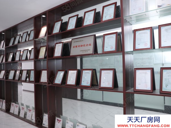 南京市江寧區秣陵地鐵口倉庫,丙二月臺倉,一客一倉,距南站僅12公里