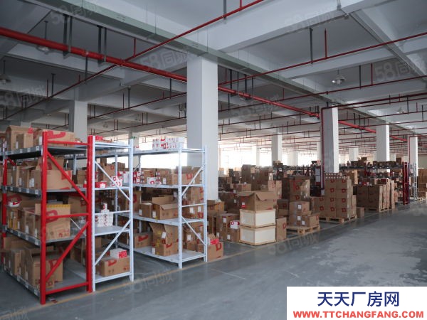 南京市江寧區秣陵地鐵口倉庫,丙二月臺倉,一客一倉,距南站僅12公里