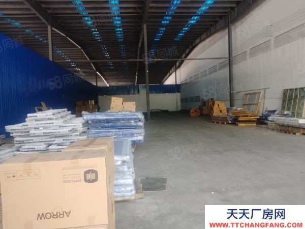 南京市江寧區濱江1200平倉庫600平起租 層高8米 可進大車 場地大