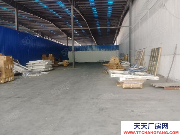 南京市江寧區濱江1200平倉庫600平起租 層高8米 可進大車 場地大