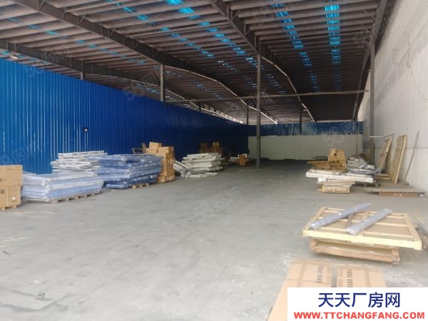 南京市江寧區濱江1200平倉庫600平起租 層高8米 可進大車 場地大