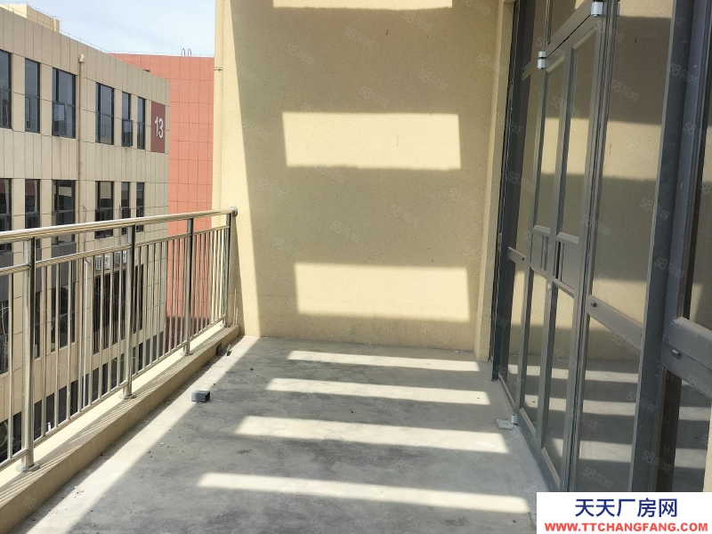 濟南槐蔭經十西路現房廠房,即買即入駐,正規園區,50年獨立產權