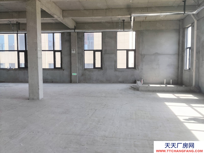 濟南槐蔭經十西路現房廠房,即買即入駐,正規園區,50年獨立產權