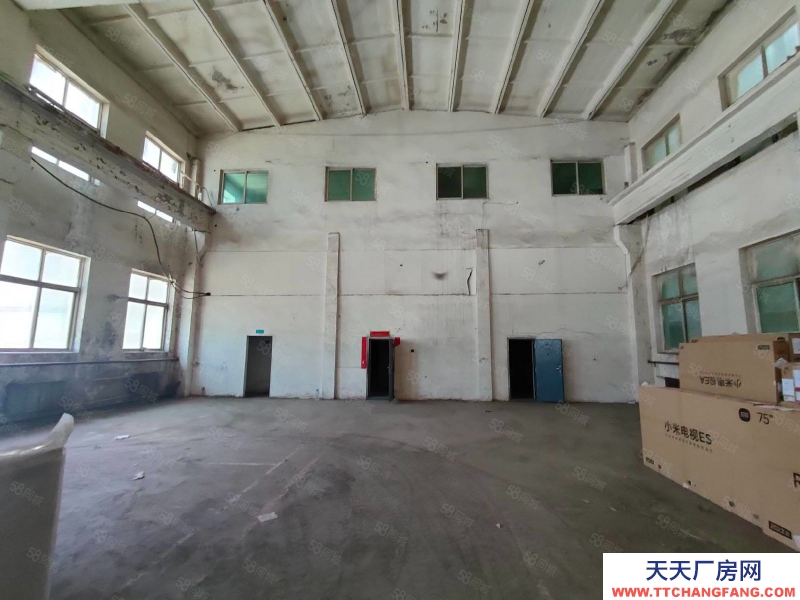 (出租) 于洪區(qū)迎賓路附近廠房1300平辦公室200吊車16噸