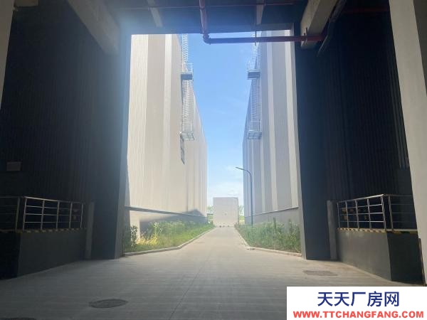 南京市浦口區(qū)新建倉庫，整租，分租，長期，臨時租賃都可以。價(jià)格美麗