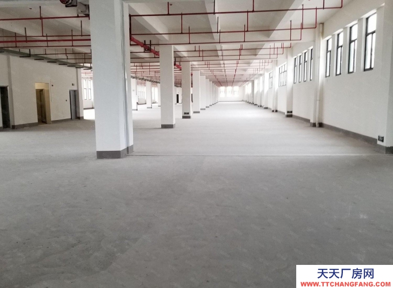 重慶涪陵交通方便，公路邊，通水電，磚混結構價格面議