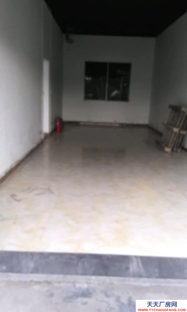 重慶長壽北城大道邊上，交通方便，大小車都可進入