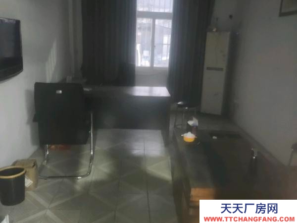 南京市棲霞區龍潭老街急租！庫房廠地。