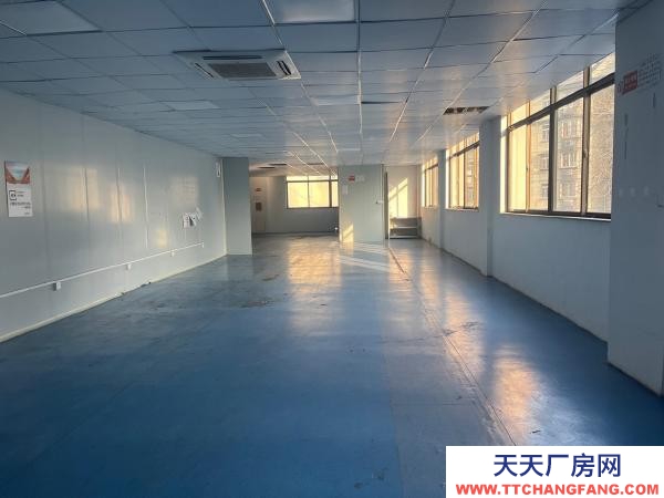 南京市鼓樓潤(rùn)豐市場(chǎng)倉(cāng)庫(kù)辦公樓