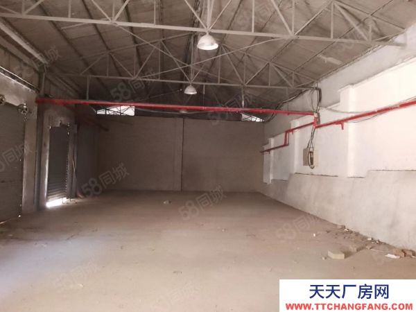 南京市鼓樓區五塘廣場地鐵口，層高9米廠房出租，可做體育，倉儲等業態