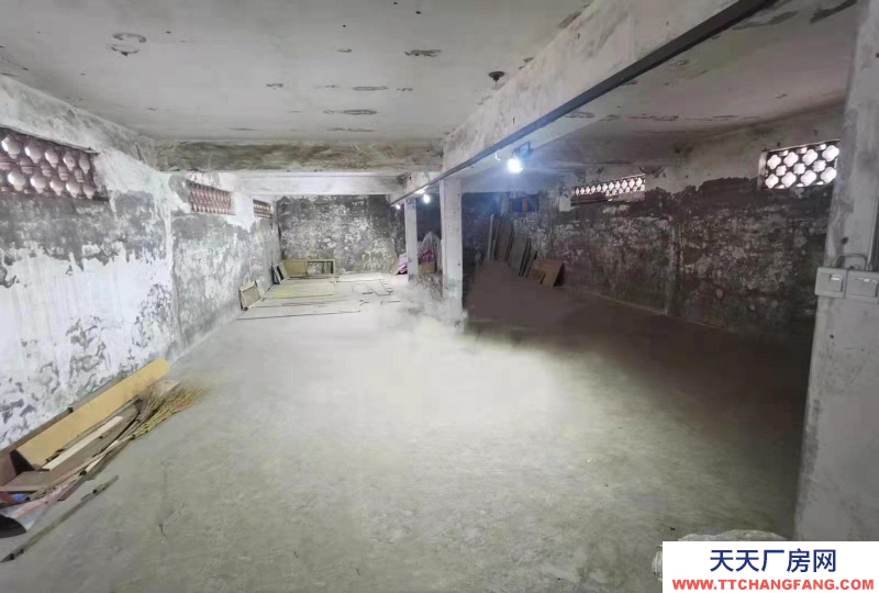 (出租) 300㎡庫房出租，有通風，有監控，皇姑大潤發岐山路附近。