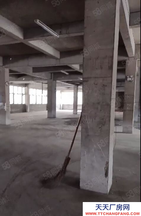 (出租) 南昌青山湖區(qū)解放東路附近 大量框架廠房出租 各種面積都有 價格漂亮