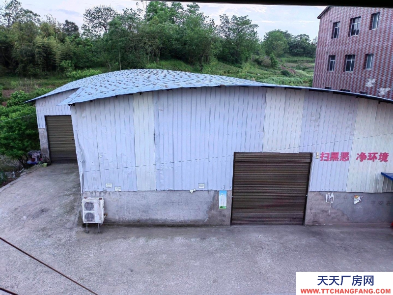 重慶墊江 交通方便,可進(jìn)出大型貨車(chē)