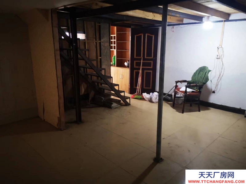 (出租南昌東湖蘇圃路倉(cāng)庫(kù)