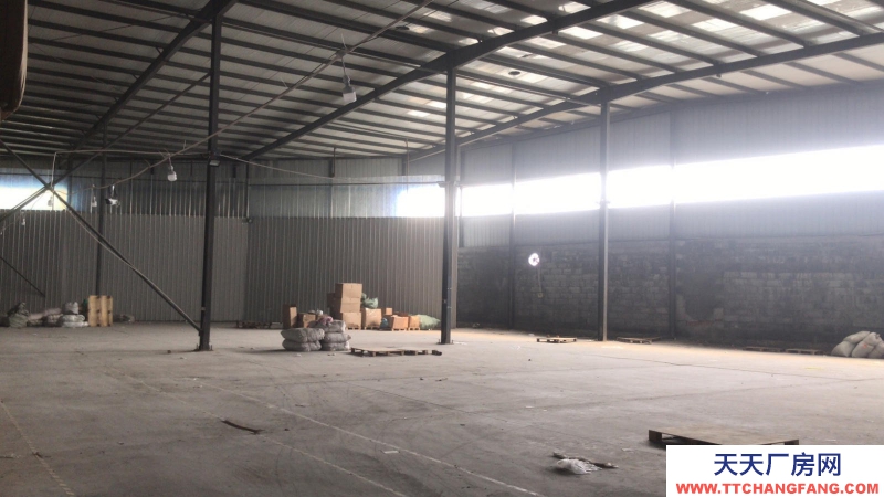 濟(jì)南橋清河北 山東化工廠內(nèi)倉庫