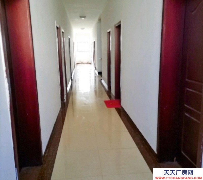 (出租) 配有三相電，臨307國道，可做門面。價格面議