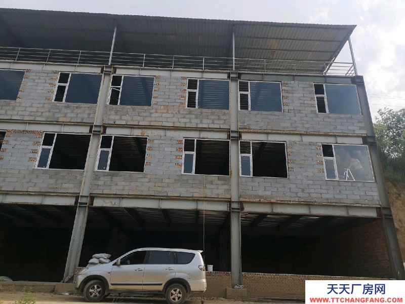 (出租) 交通便利，國道旁，可進大車